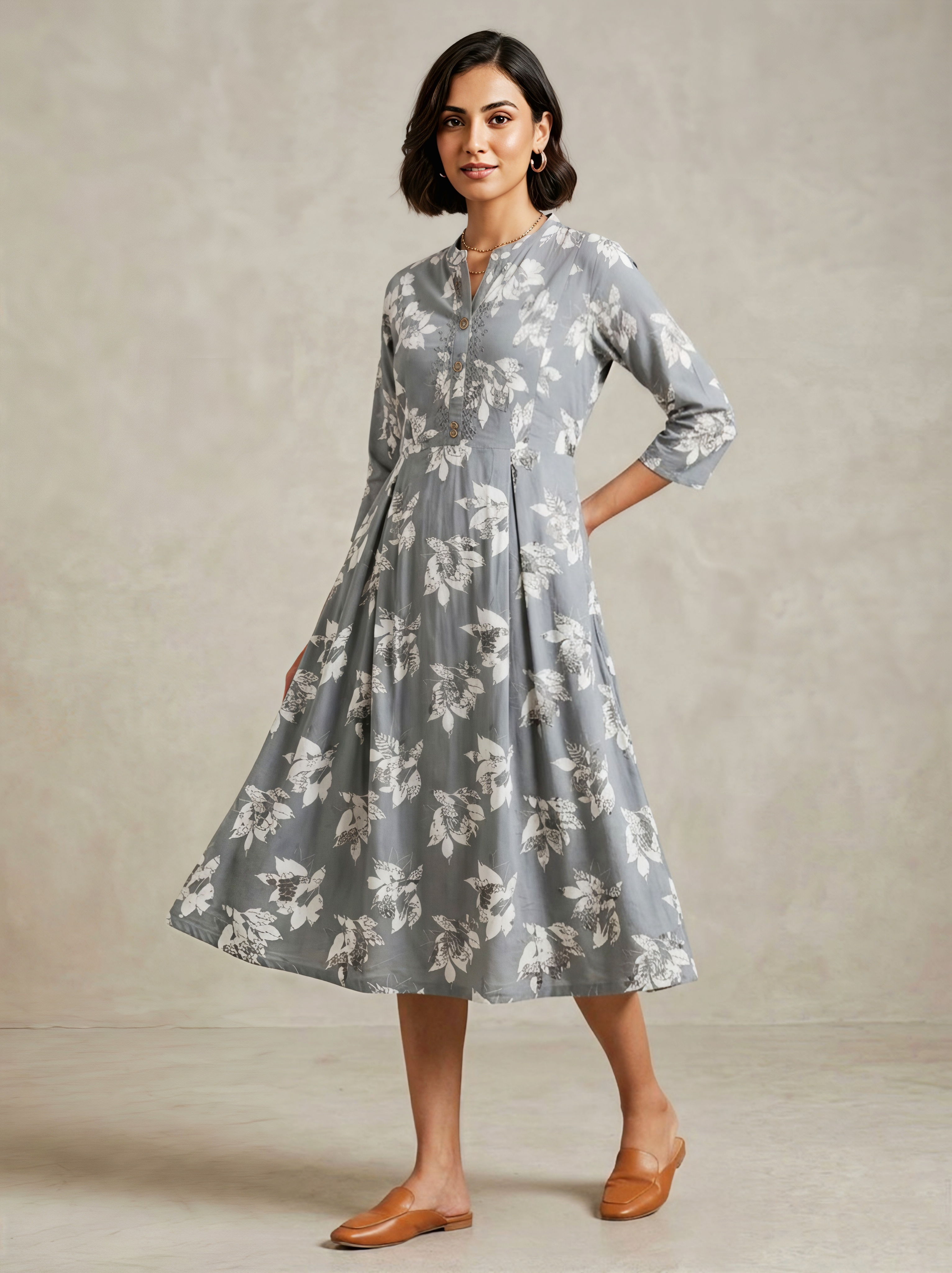 Women's Grey Floral Print RAYON Kurti with Mandarin Collar