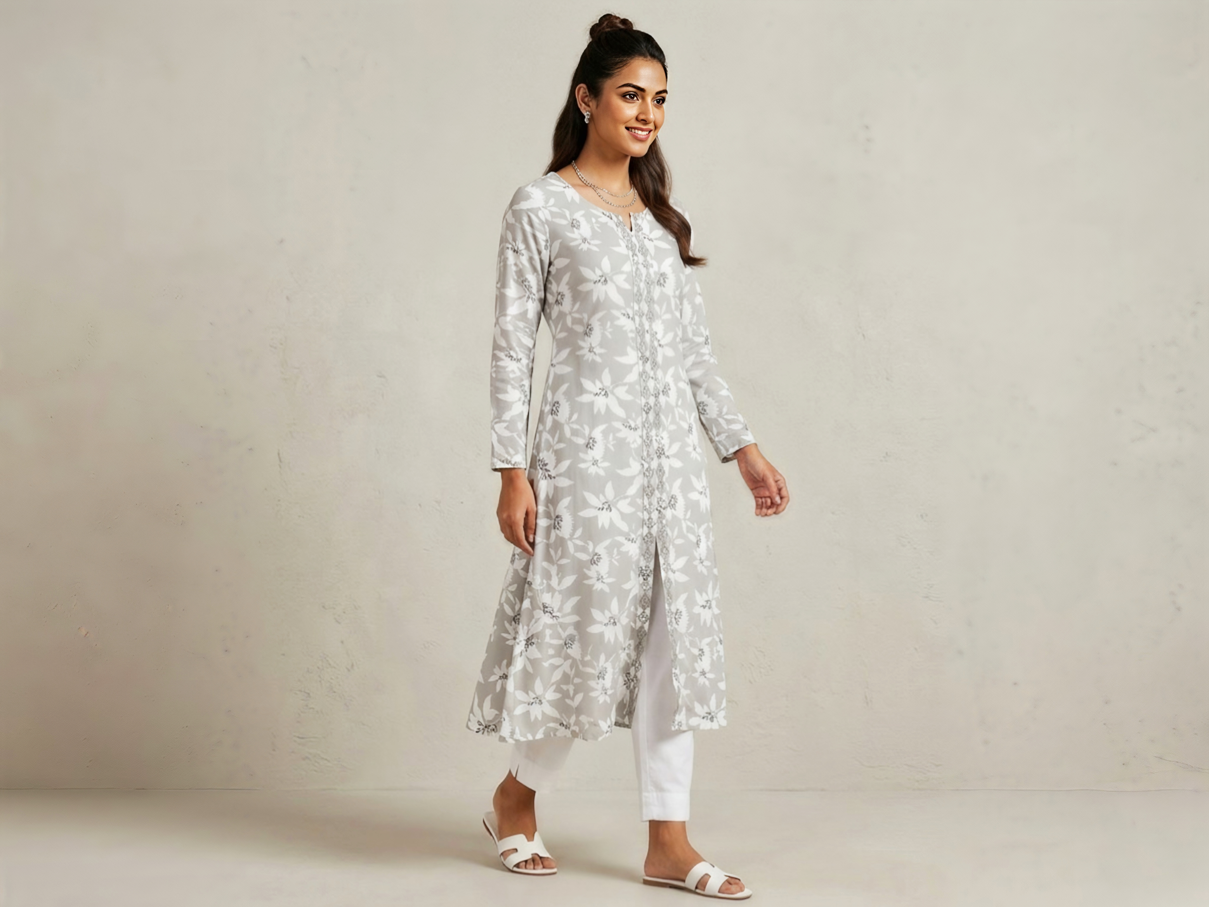 Women’s Grey & White Floral Print Straight Kurta with Embroidered Neckline